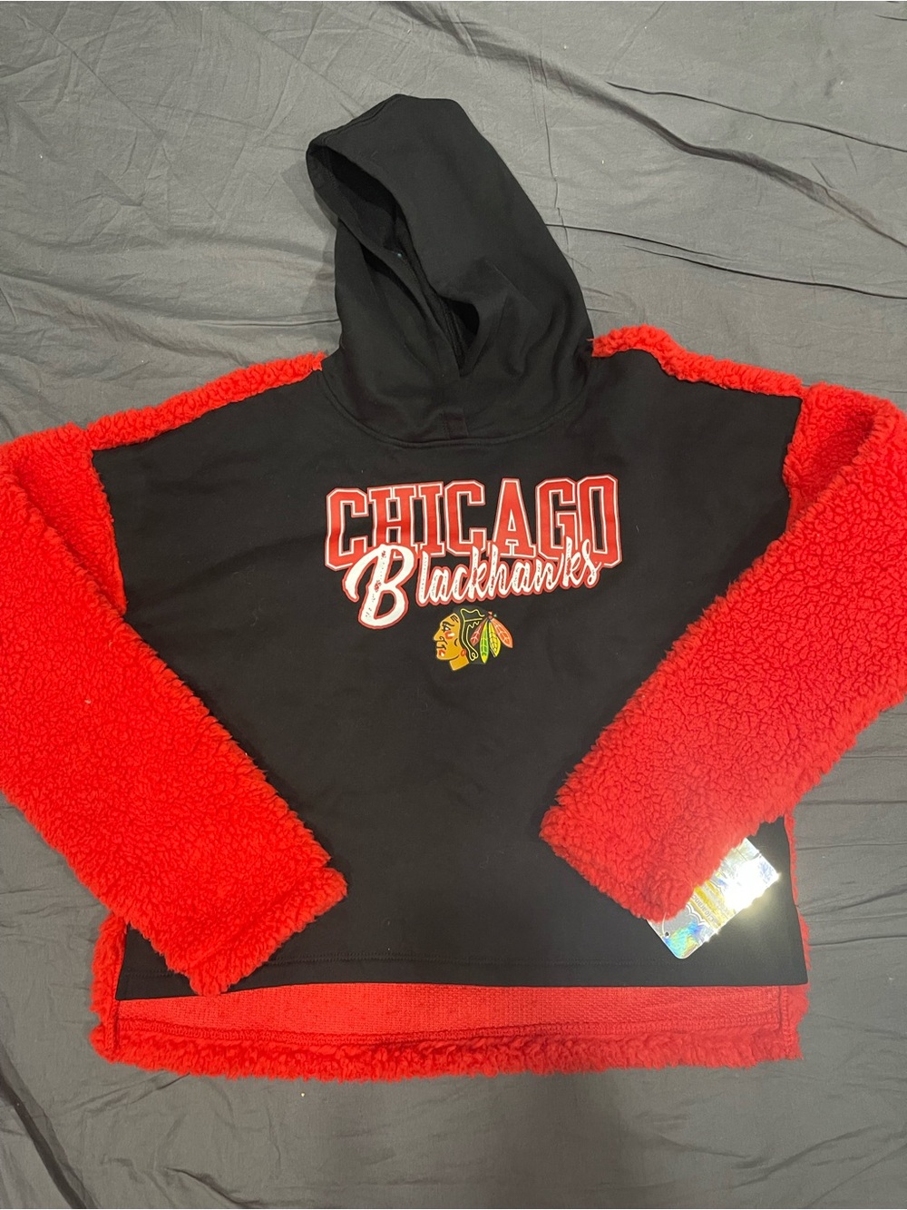NHL Chicago Blackhawks Kids Hoodie - Black & Red Sherpa
